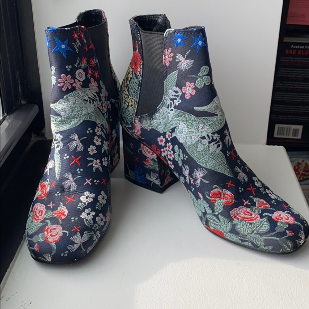 Embroidered heeled booties